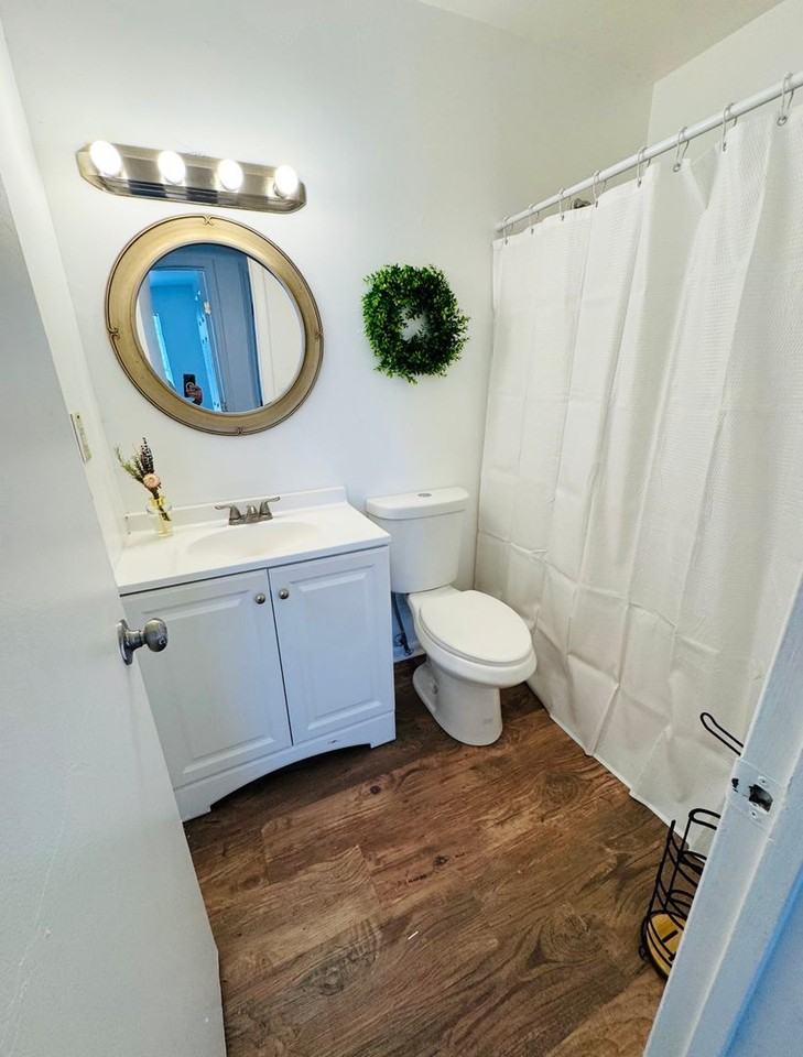 1014 E Balview Ave - Photo 5 of 17