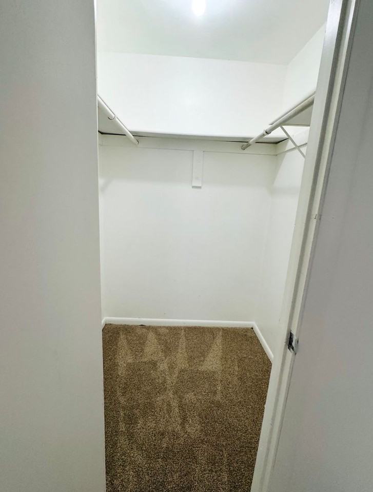 1014 E Balview Ave - Photo 7 of 17