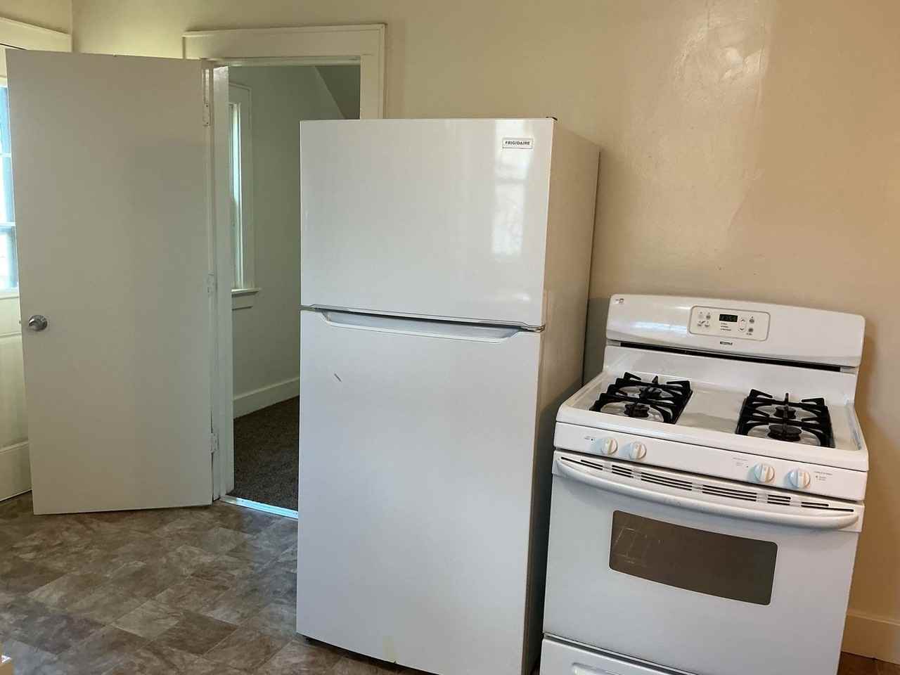 5239 N 38th St - Photo 2 of 10