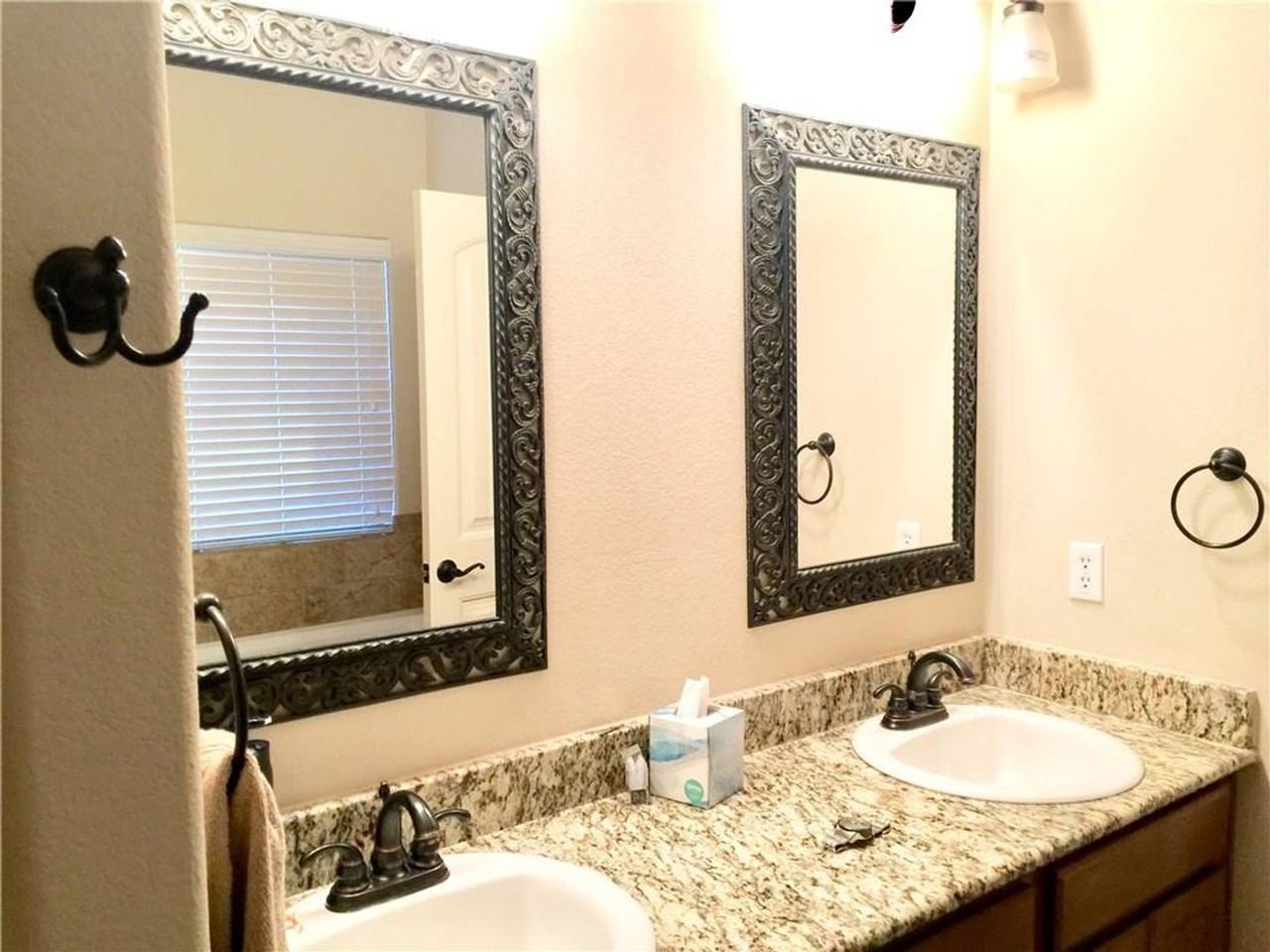 10052 Janet Loop - Photo 7 of 10