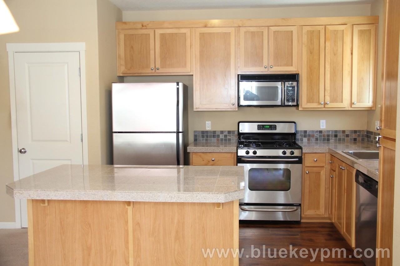 22862 Sw Forest Creek Dr #202 - Photo 4 of 19