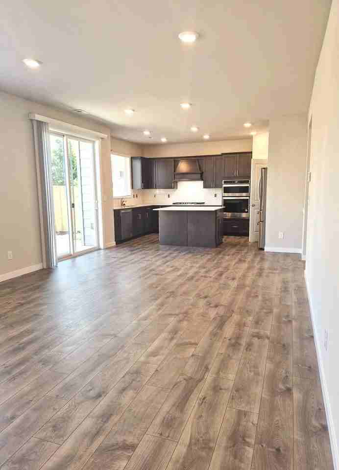 18205 110th Ave E - Photo 5 of 30