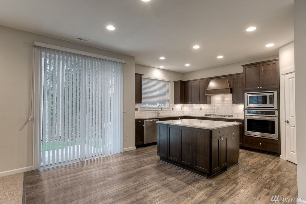 18205 110th Ave E - Photo 7 of 30