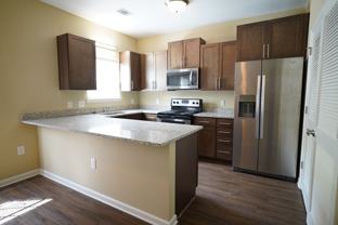2 Bedroom, 2.5 Bathroom Townhouse for Rent in Tullahoma, TN - Photo 1 of 1