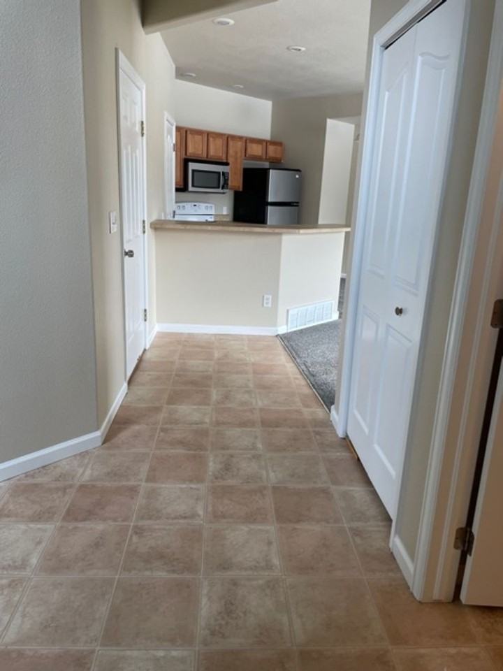 3371 Chaparral - Photo 2 of 17