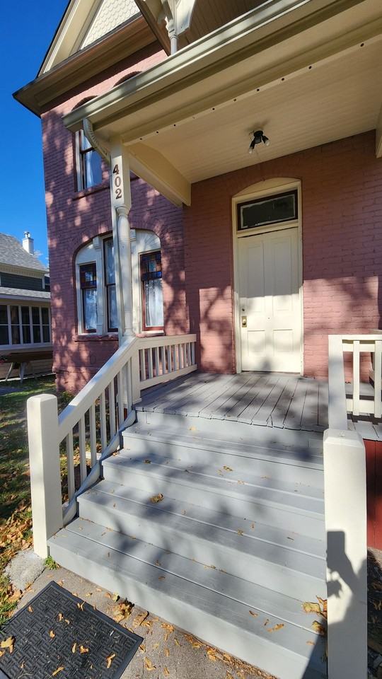 THI402 - Photo 2 of 3