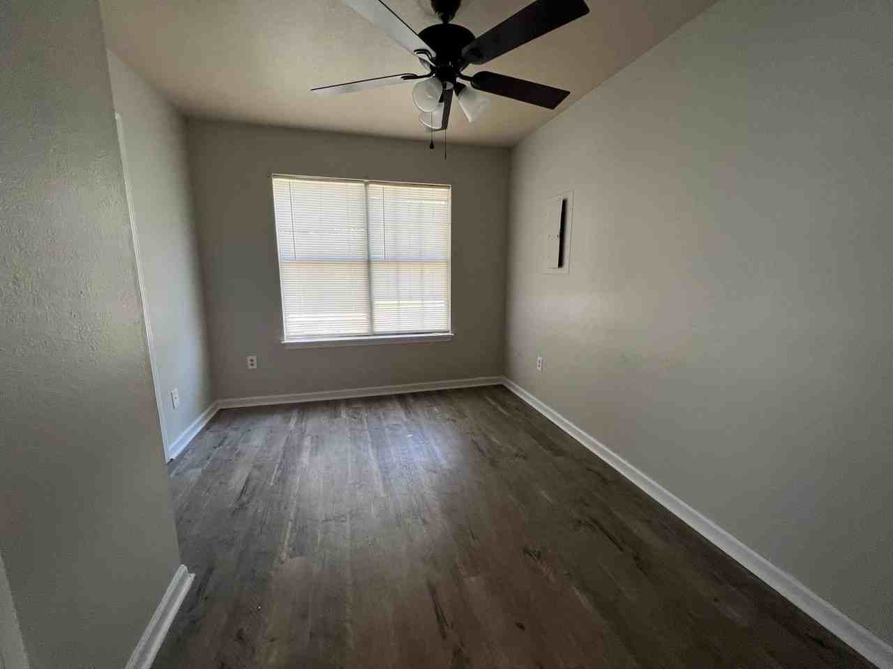 228 Ambrea Dr - Photo 2 of 8