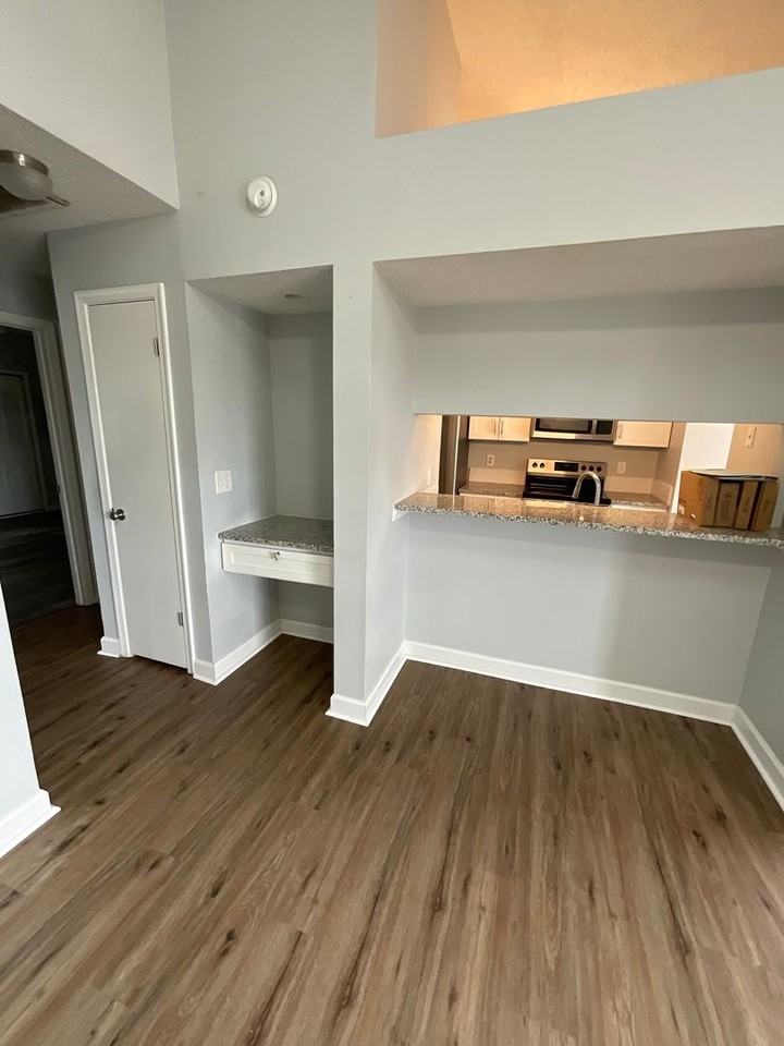 3710 Towne Point Rd #B - Photo 7 of 22