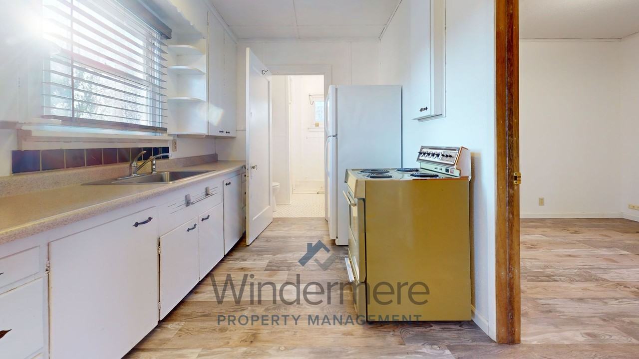 512 Columbia St - Photo 6 of 14