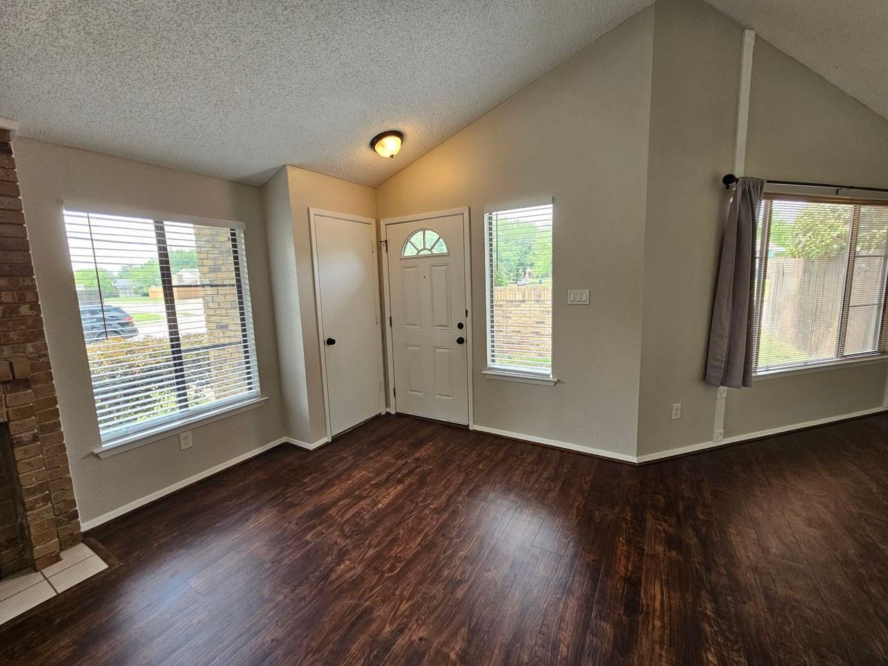 601 Harvest Hill St - Photo 2 of 30