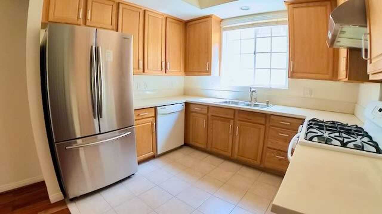 3119 S Durango Ave #2 - Photo 4 of 23