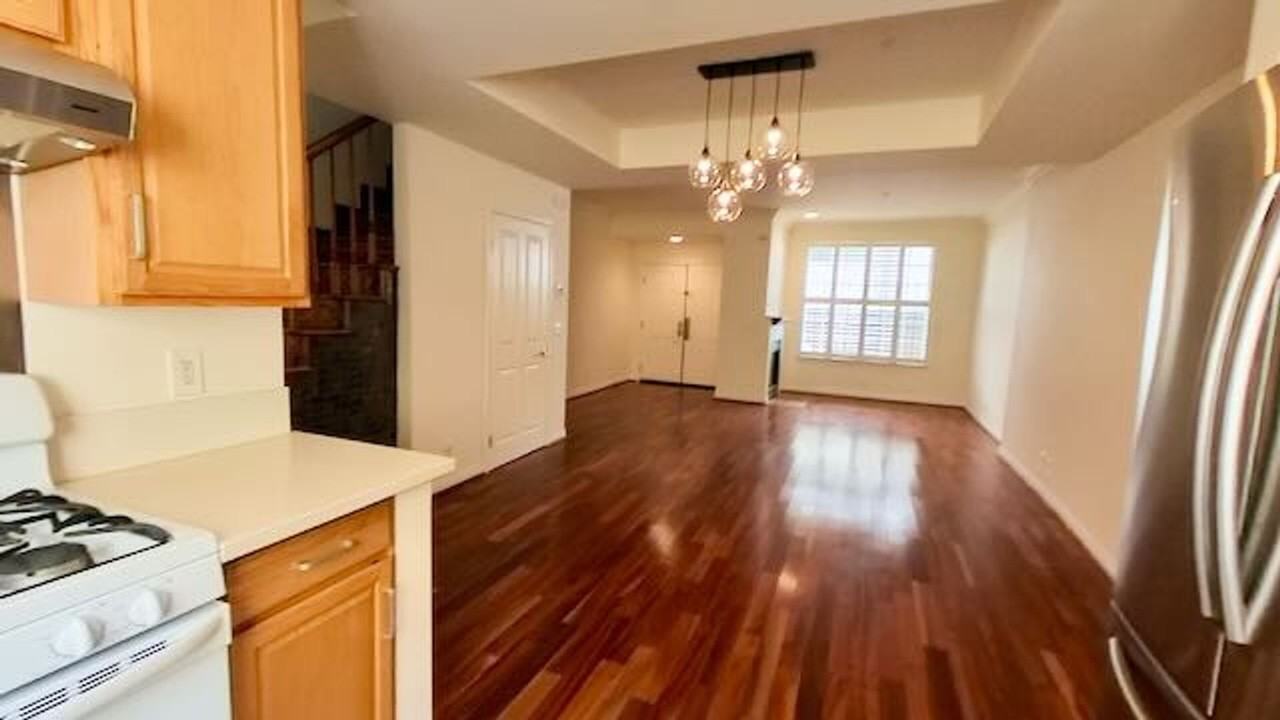 3119 S Durango Ave #2 - Photo 5 of 23