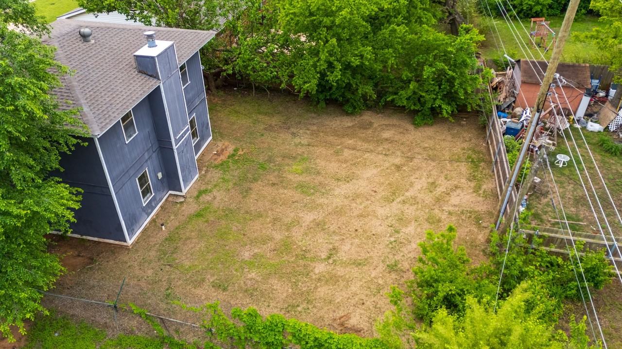 701 Lloyd Ave - Photo 2 of 12