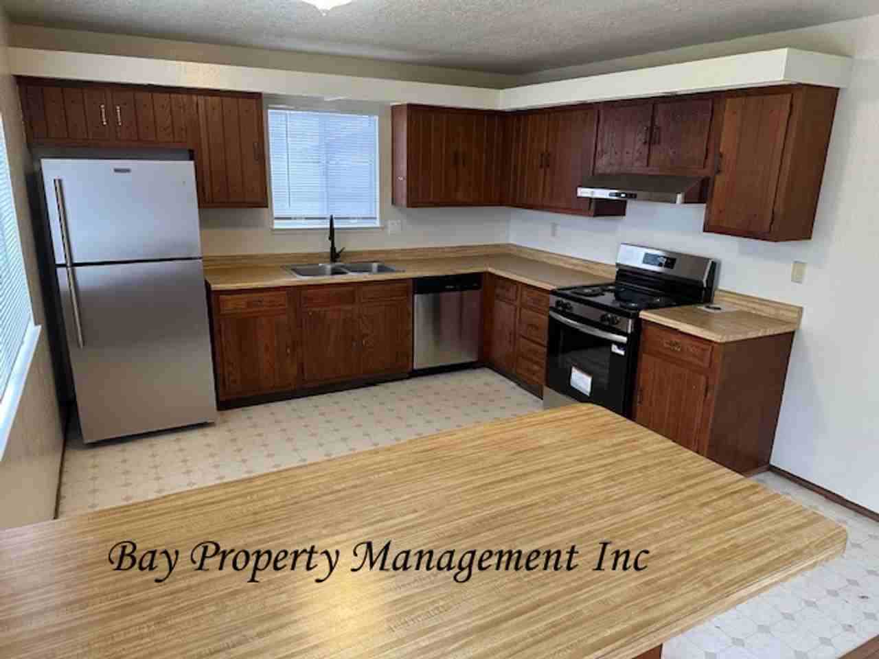 722 Saint Helen Way - Photo 4 of 12