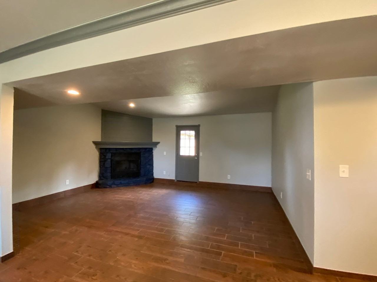 910 Oak Hill Rd - Photo 5 of 27