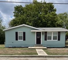 202 W Langley Blvd - Photo 1 of 1
