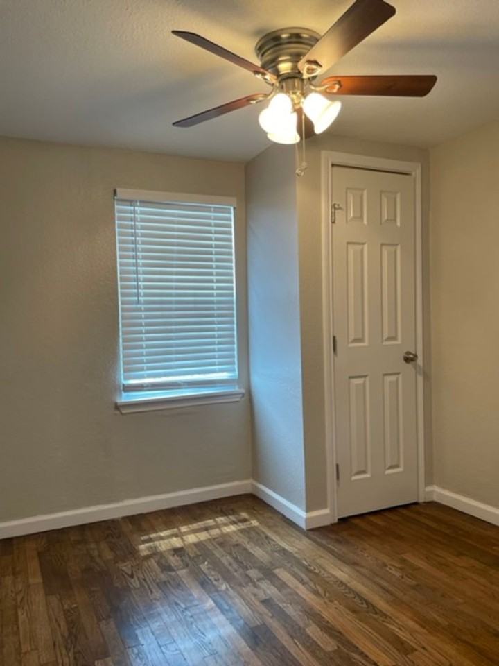 202 W Langley Blvd - Photo 5 of 12