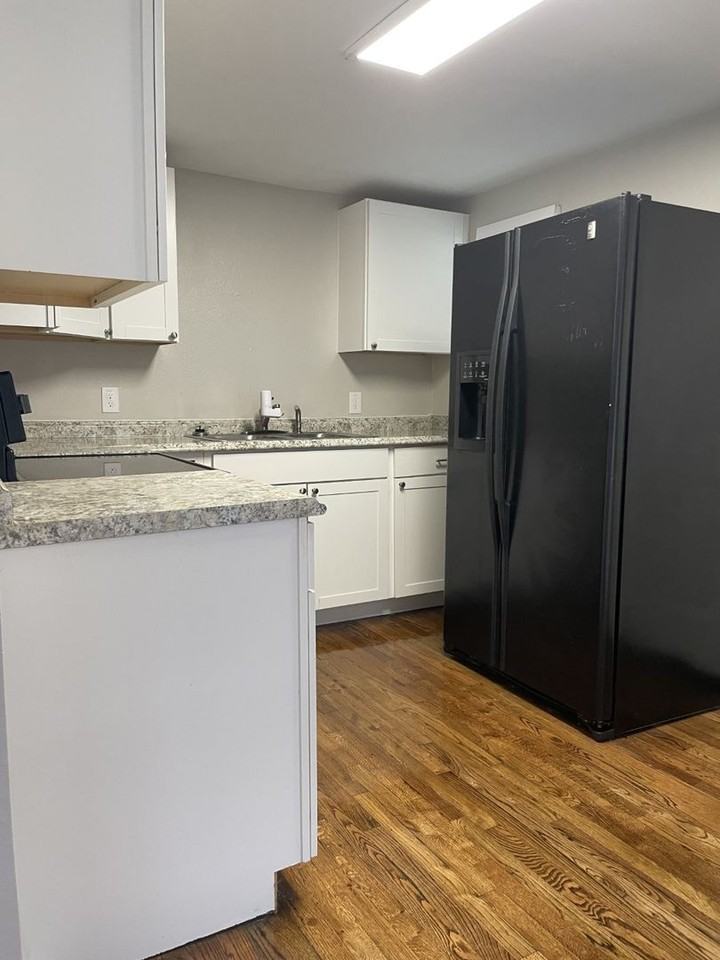 202 W Langley Blvd - Photo 6 of 12