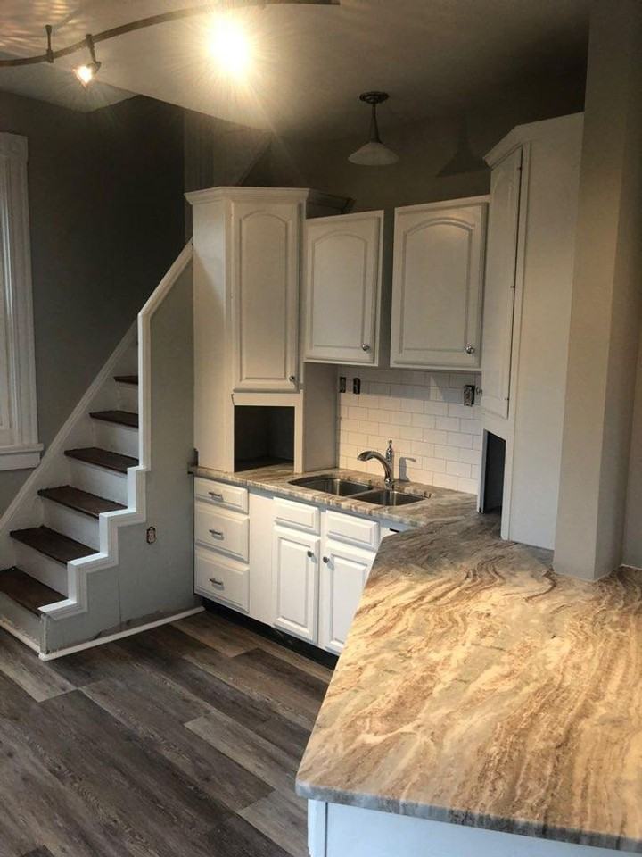 855 Ridgeway Ave - Photo 4 of 6