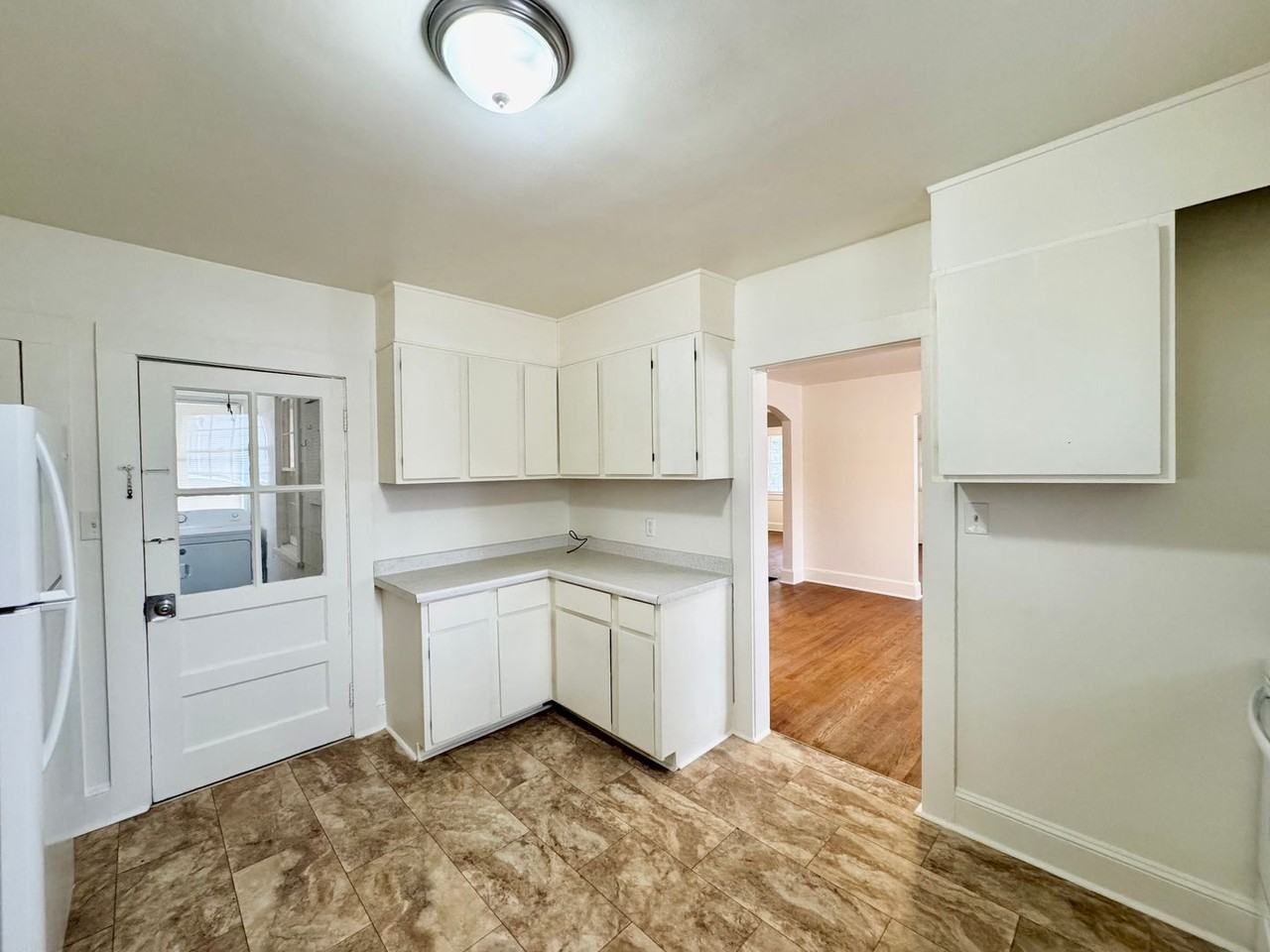 510 E Atlantic St - Photo 6 of 12