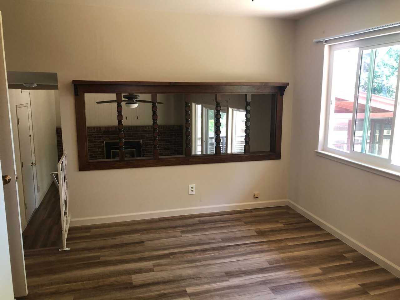 1010 Emerald Hills Ct - Photo 3 of 9