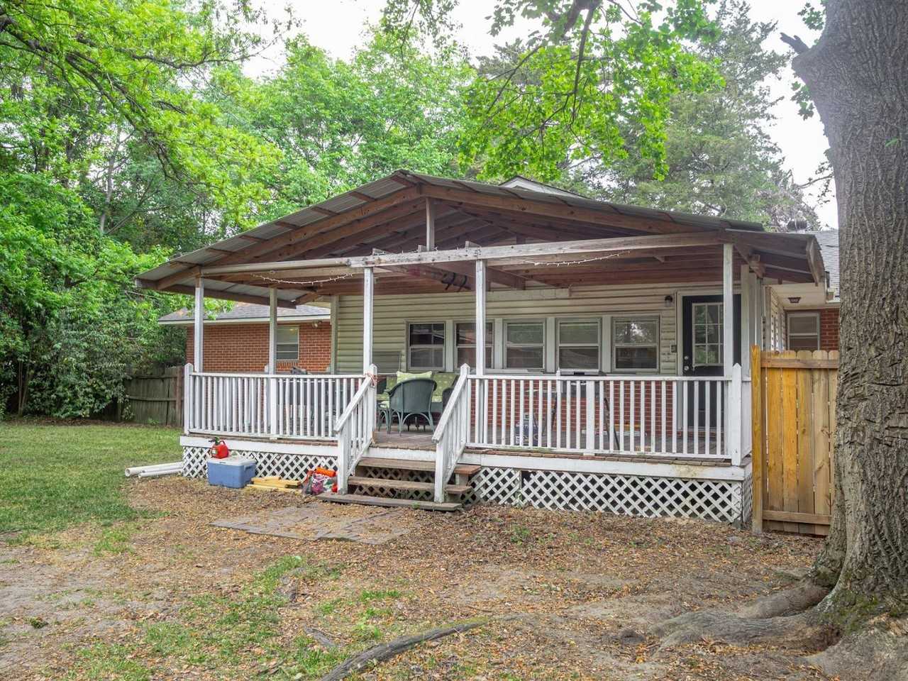 411 College Blvd - Photo 2 of 21