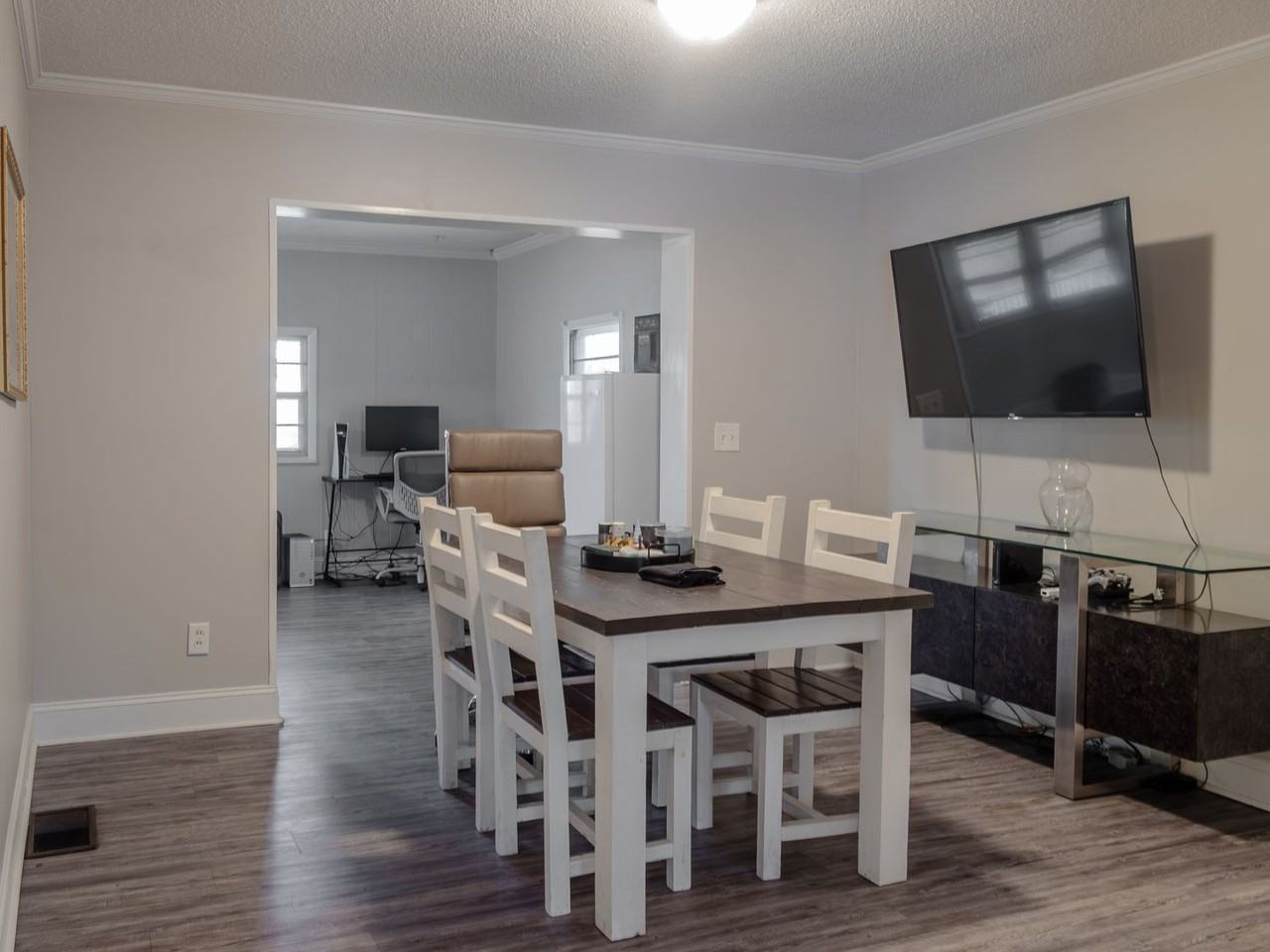 411 College Blvd - Photo 6 of 21