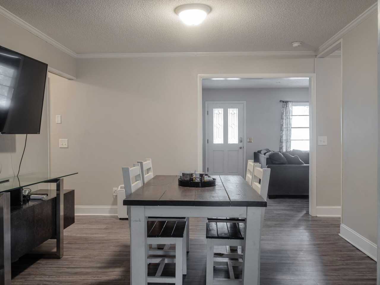 411 College Blvd - Photo 7 of 21
