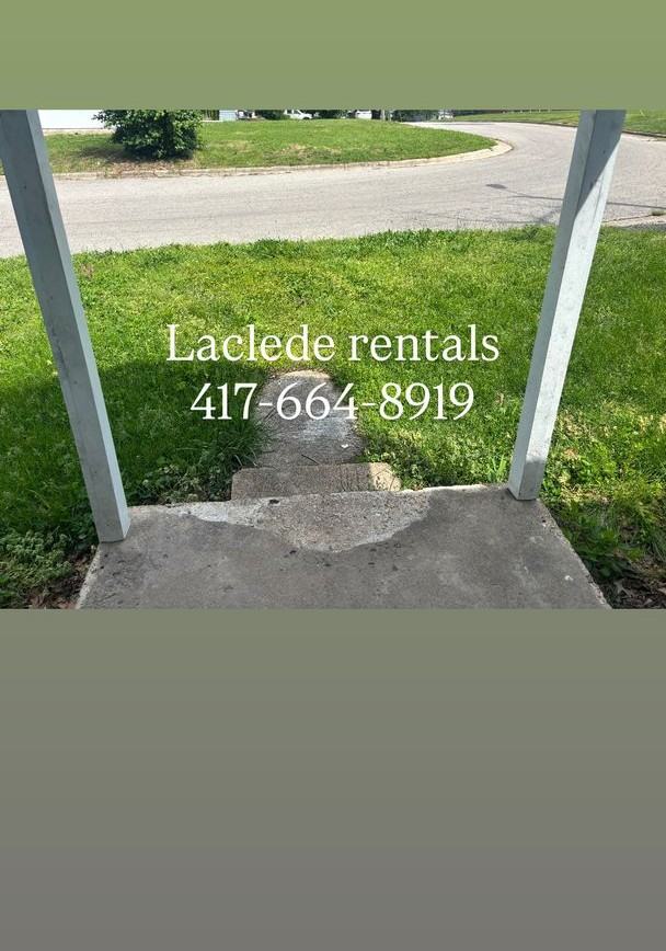 381 Hilton St - Photo 2 of 11