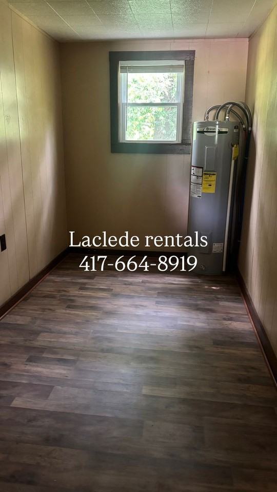 381 Hilton St - Photo 3 of 11