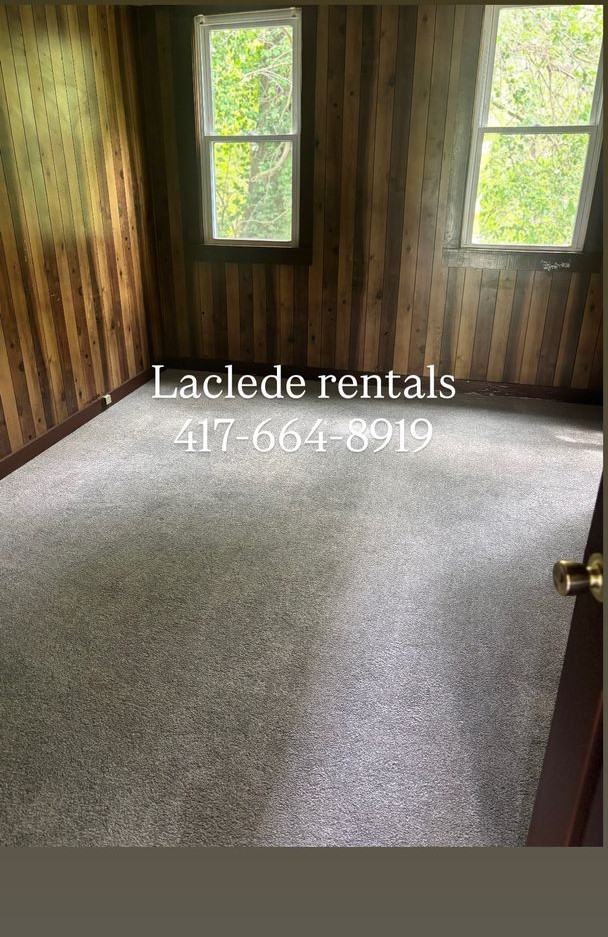 381 Hilton St - Photo 7 of 11