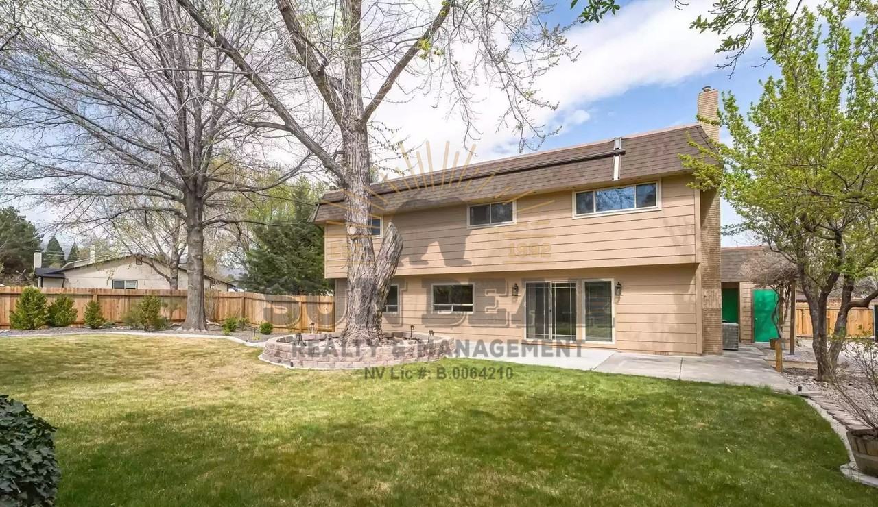 890 Singingwood Dr - Photo 4 of 31