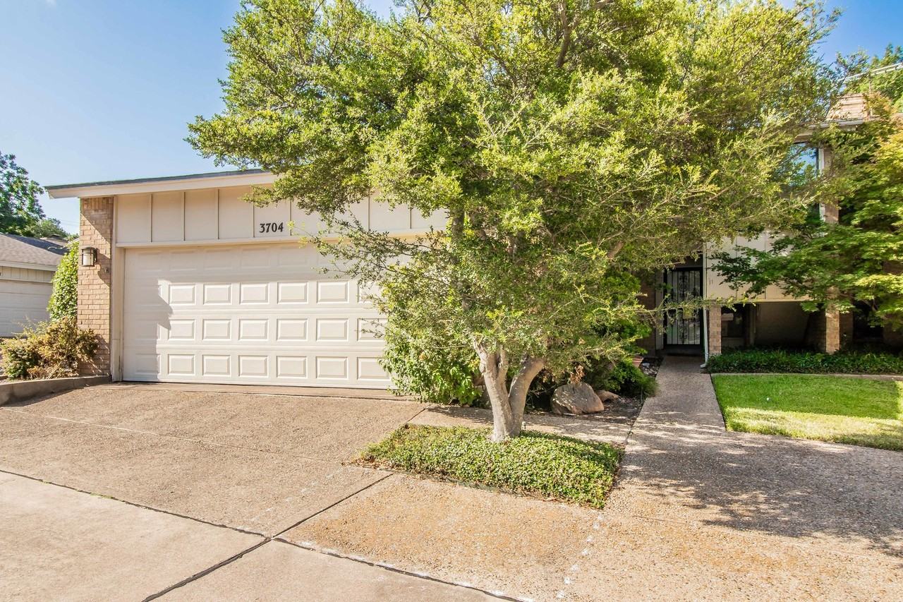 3704 Hulen Park Dr - Photo 2 of 42