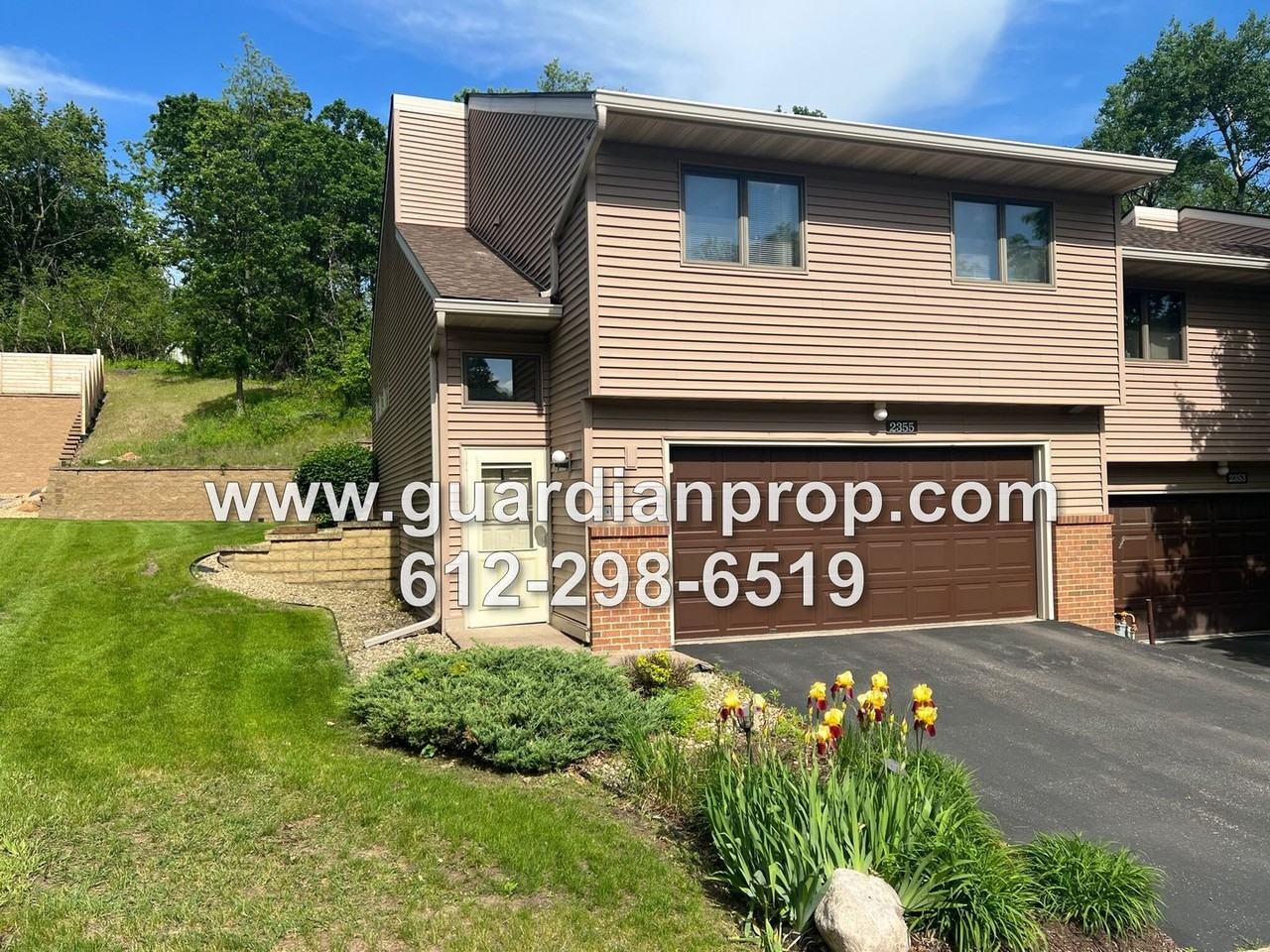 2355 Springside Dr E