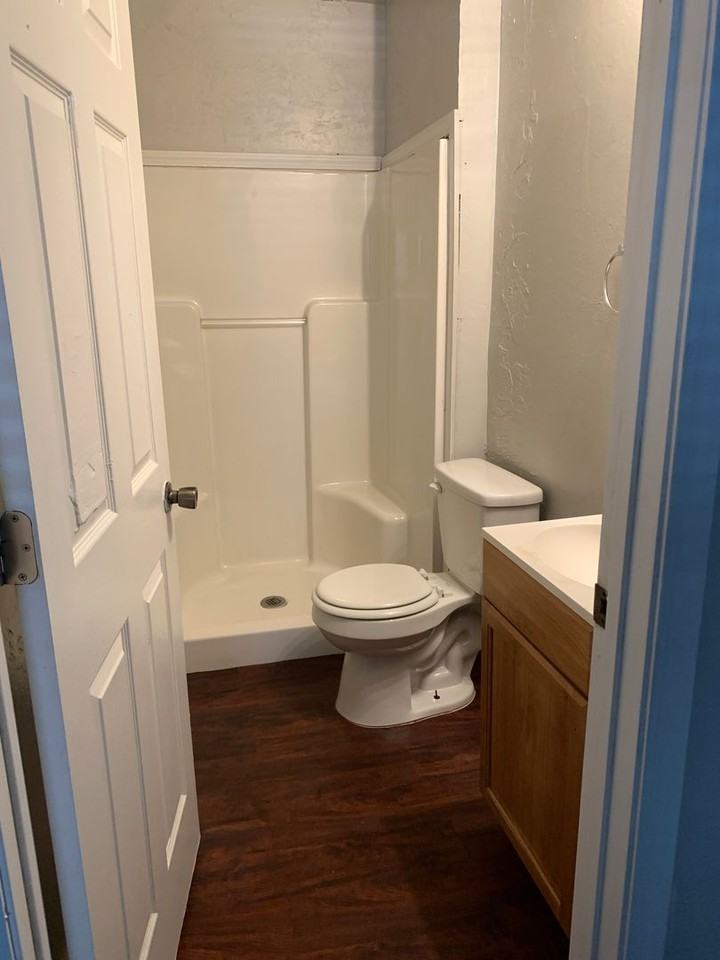 819 N Brauer Ave - Photo 2 of 13