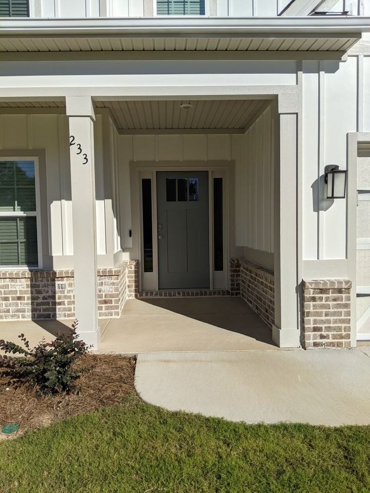 233 Ravenwood Dr - Photo 5 of 21