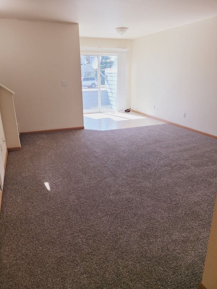 2491 Daws Dr #C - Photo 3 of 12