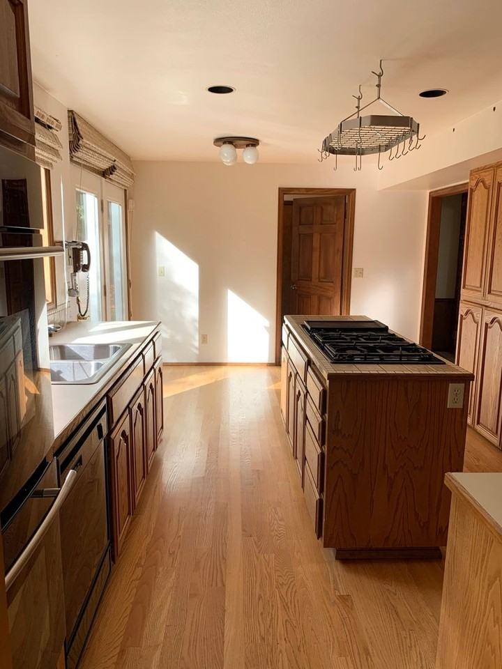 840 Breakwater Cir - Photo 4 of 36