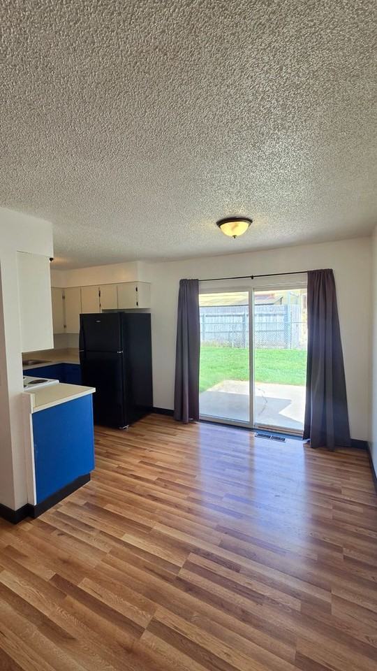 2424 S 9th St W #1 - Photo 3 of 12