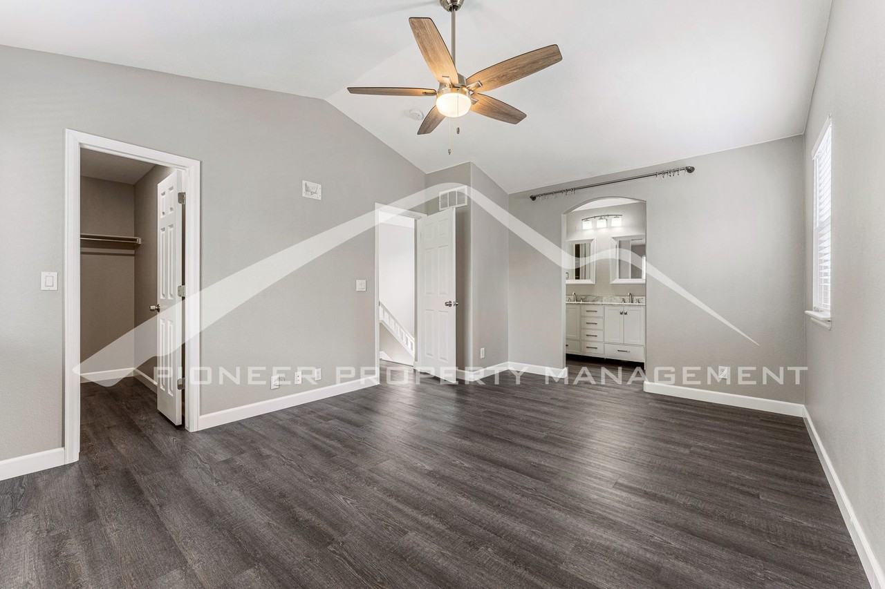 2649 Fernwood Pl - Photo 7 of 16