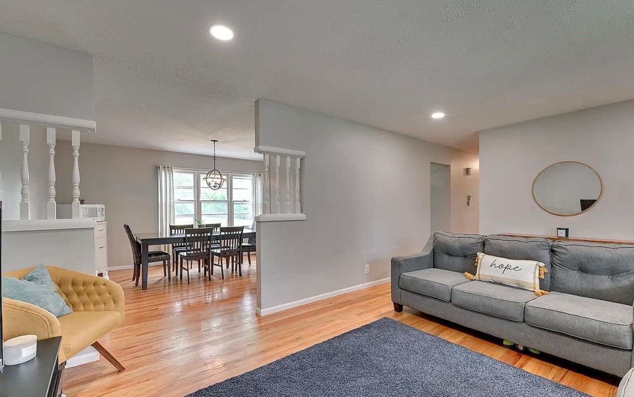 6405 Parkview Ln - Photo 6 of 36