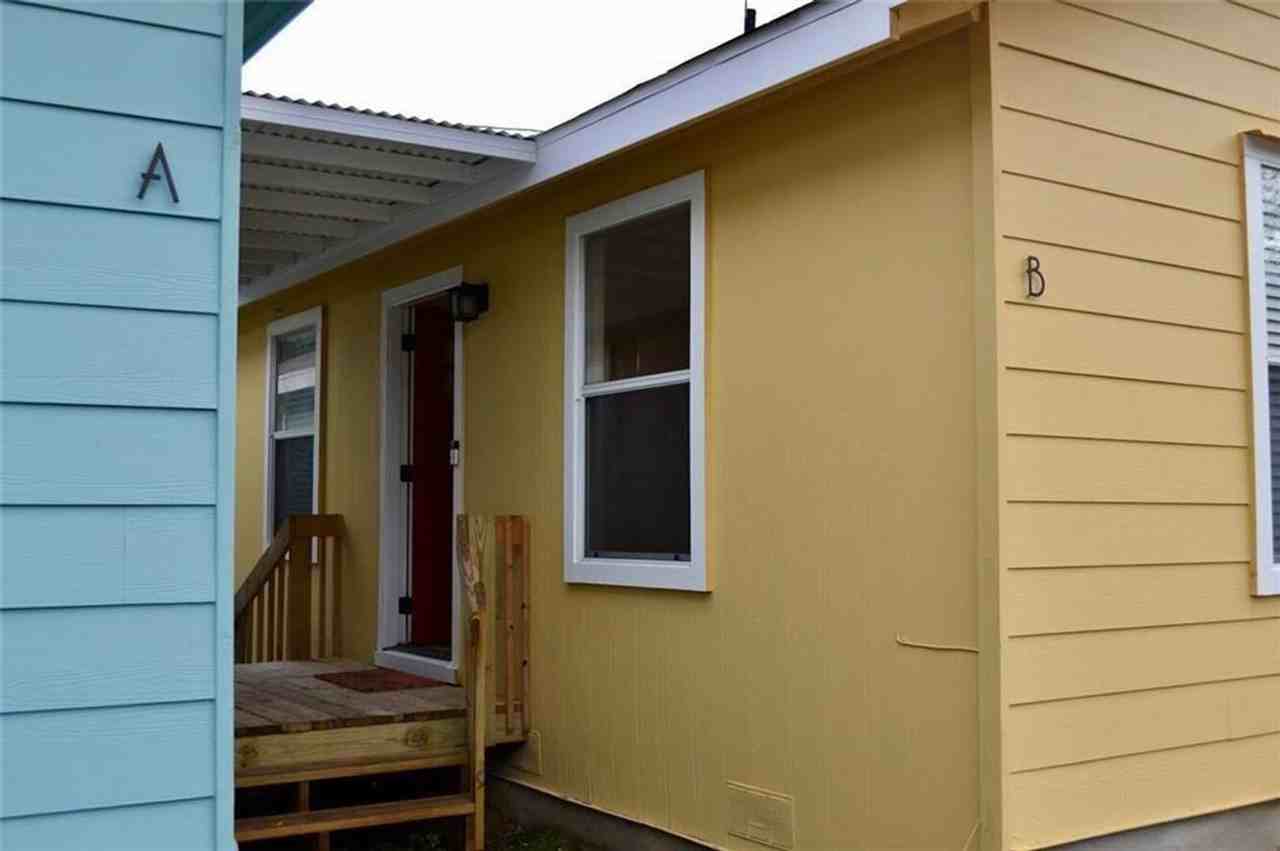 3111 E 13th St - Photo 2 of 17