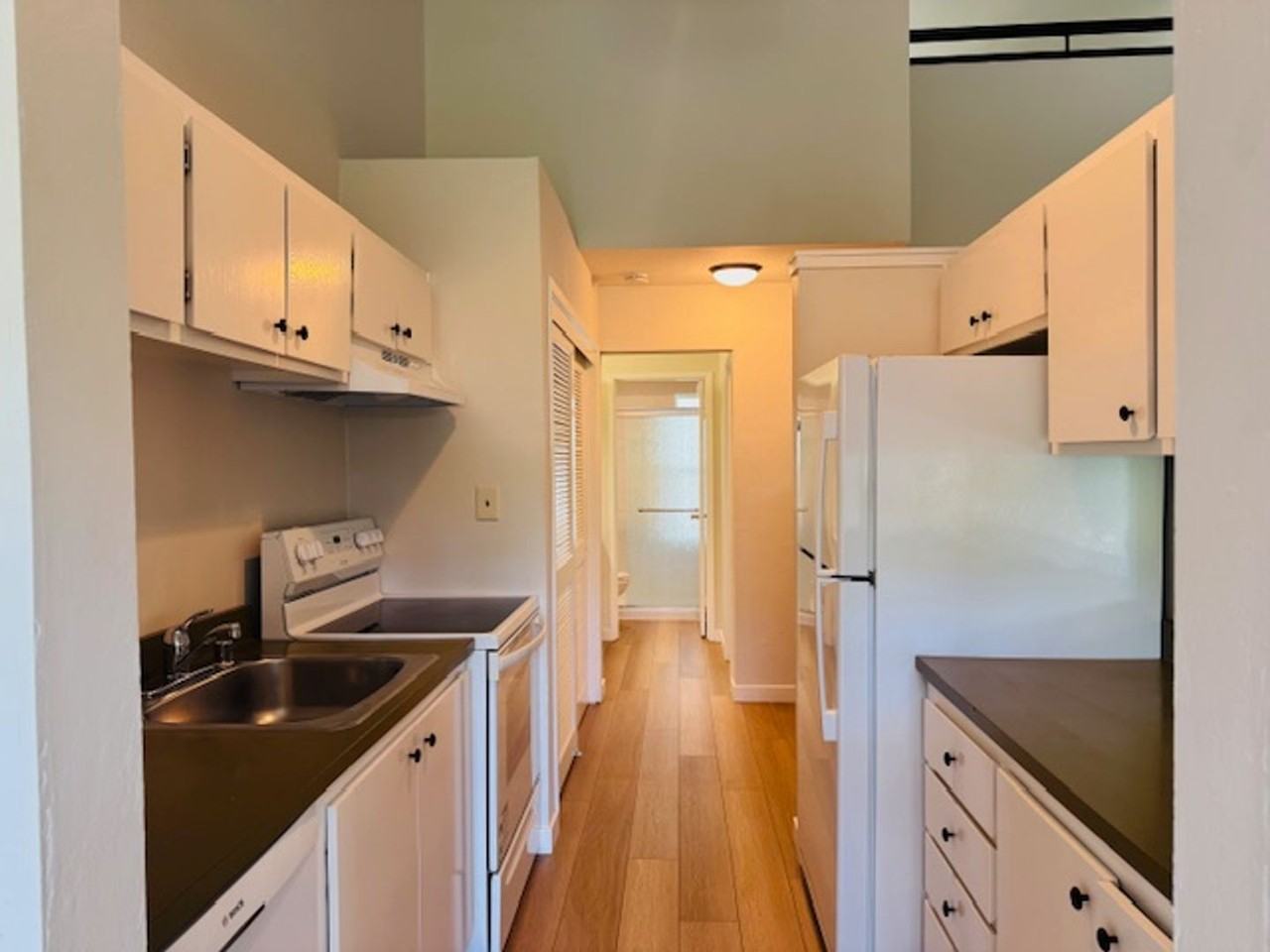 2079 Ascot Dr #236 - Photo 6 of 23