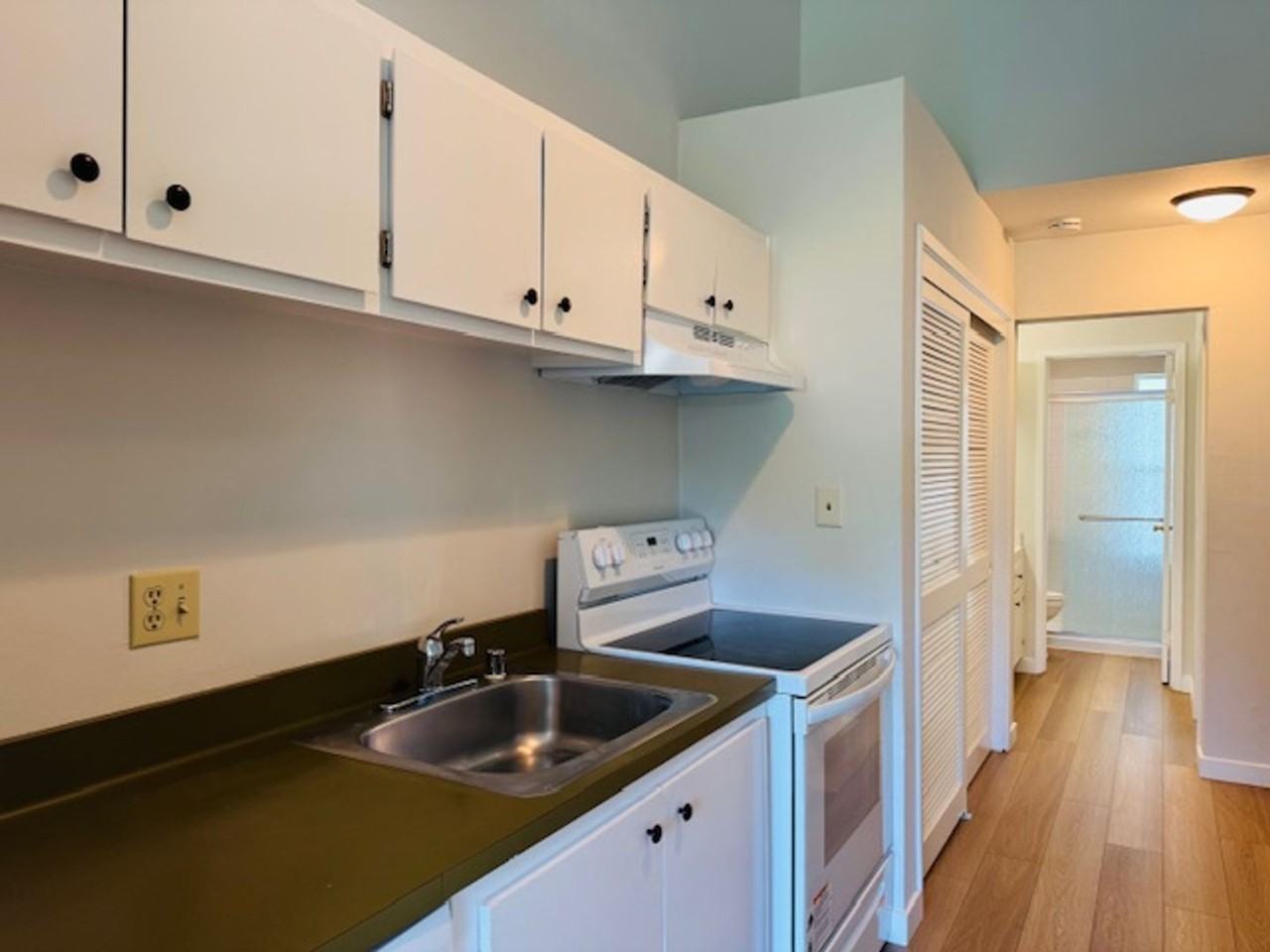 2079 Ascot Dr #236 - Photo 7 of 23