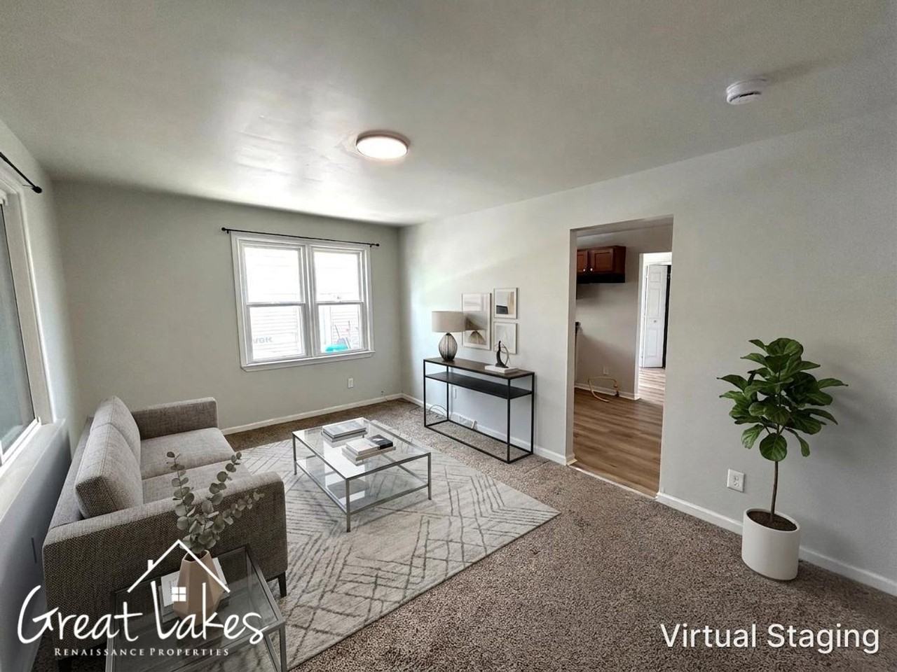 17639 Oakdale St - Photo 2 of 14