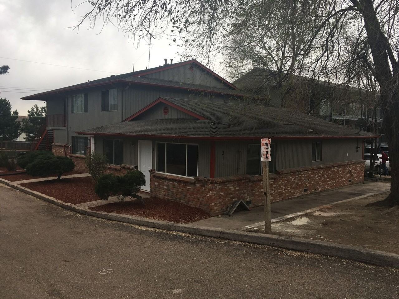 311 University Dr. - Photo 5 of 6
