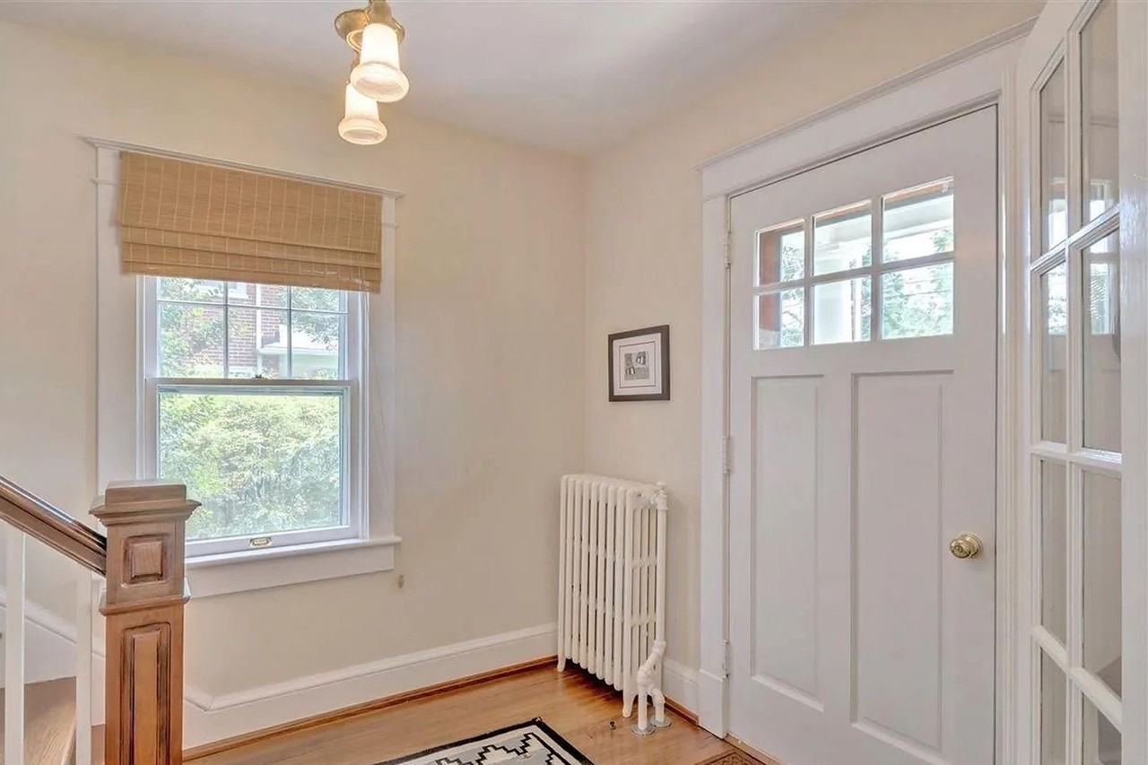 1107 Hazel St - Photo 2 of 22