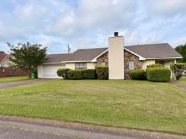 featured image of 3305 5th St N