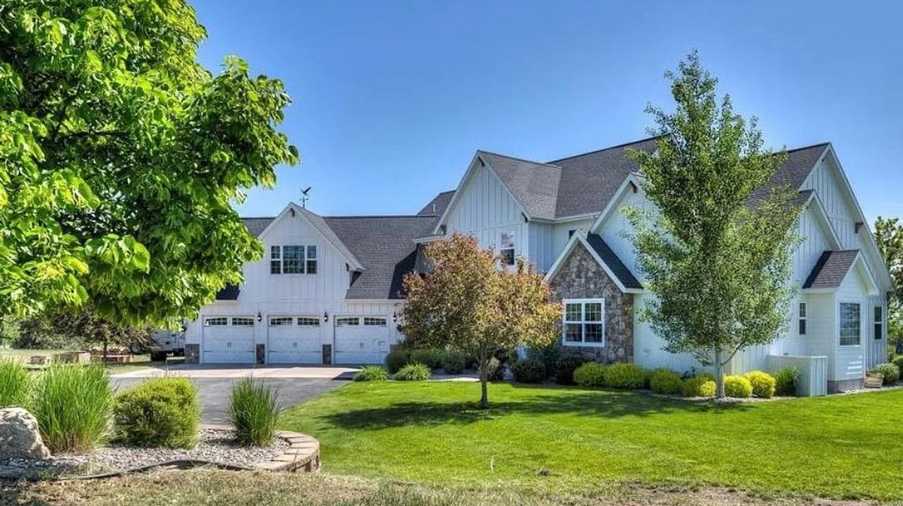 1175 Hard Rock Rd - Photo 2 of 50