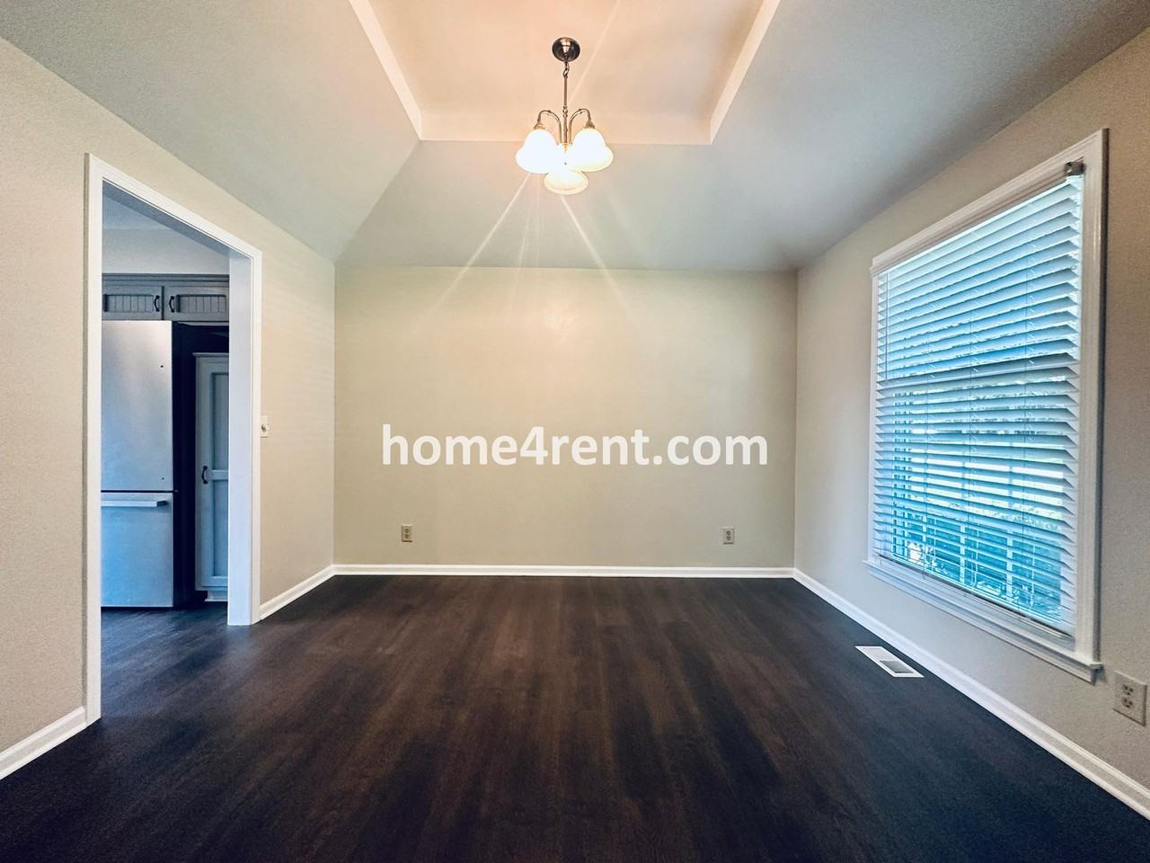 11211 W 71st St - Photo 7 of 45